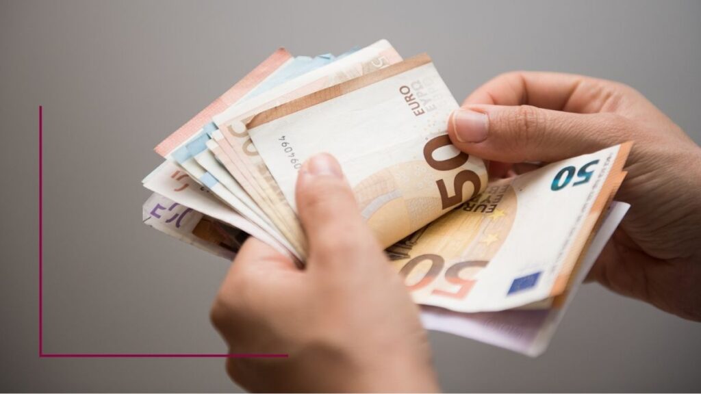 Der Hausverkauf ohne Makler erscheint reizvoll, da Geld eingespart werden könnte