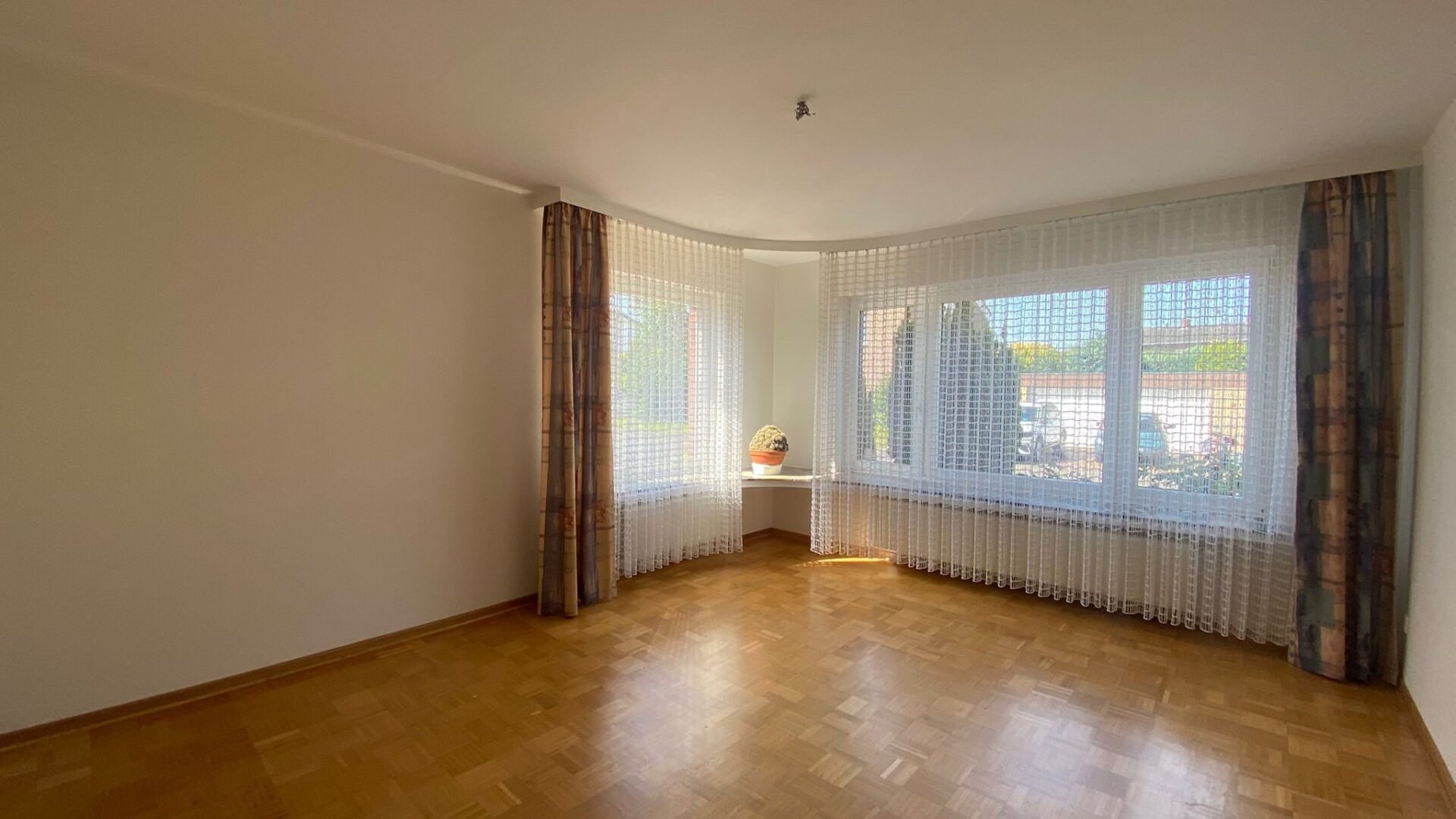 Gepflegte Erdgeschosswohnung mit Garten und Garage in attraktiver Lage von Warendorf